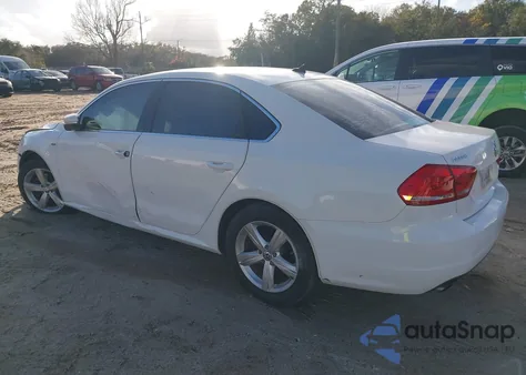 2015 Volkswagen Passat 1.8T Limited Edition из США, поврежденный, VIN 1VWAS7A3XFC097101